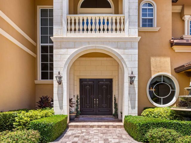 Home for sale at 929 Banyan Drive - photo 6427608