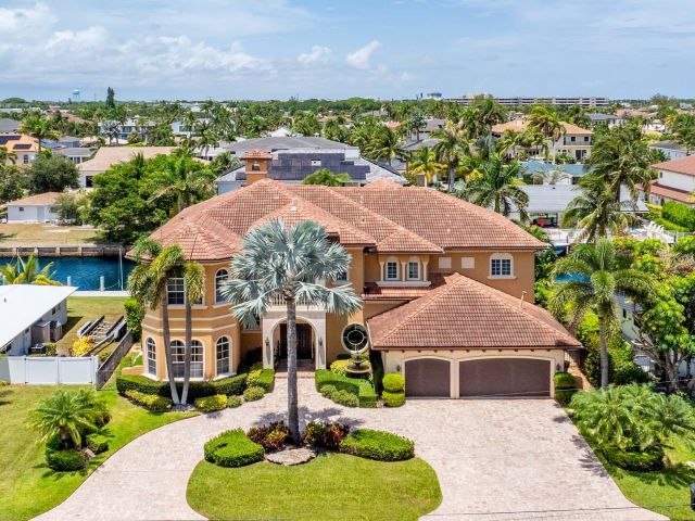 Home for sale at 929 Banyan Drive - photo 6427610