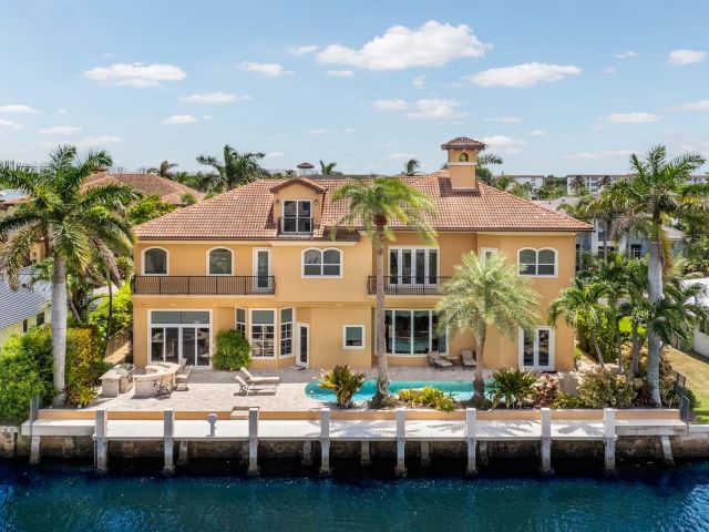 Home for sale at 929 Banyan Drive - photo 6427611