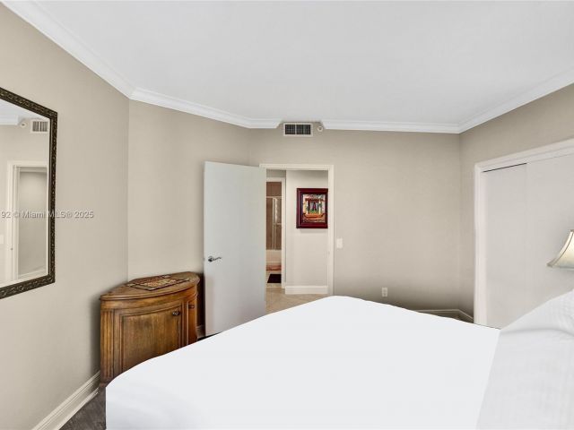 Apartment for rent  Unit #1403 - photo 6838733