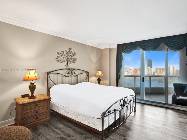 Apartment for rent  Unit #1403 - photo 6838740