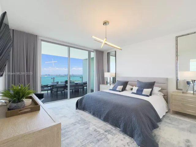 4-bedroom condo for rent in Miami - 700 NE 26th Ter 2601 - MondialRealty