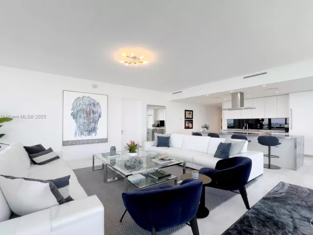 4-bedroom condo for rent in Miami - 700 NE 26th Ter 2601 - MondialRealty