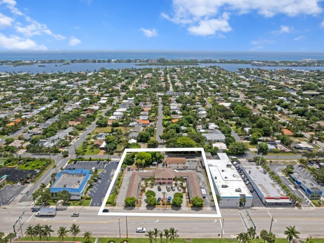 Home for sale at 7800 S Dixie Highway - photo 6430268