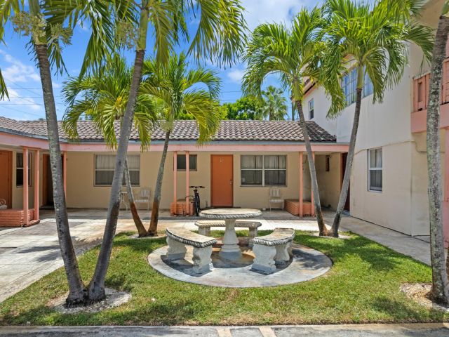 Home for sale at 7800 S Dixie Highway - photo 6430271