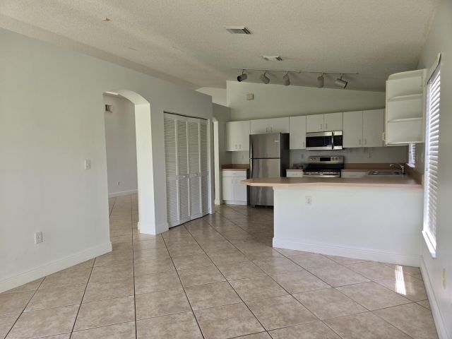 Home for rent at 16514 NW 3rd Street - photo 6814639