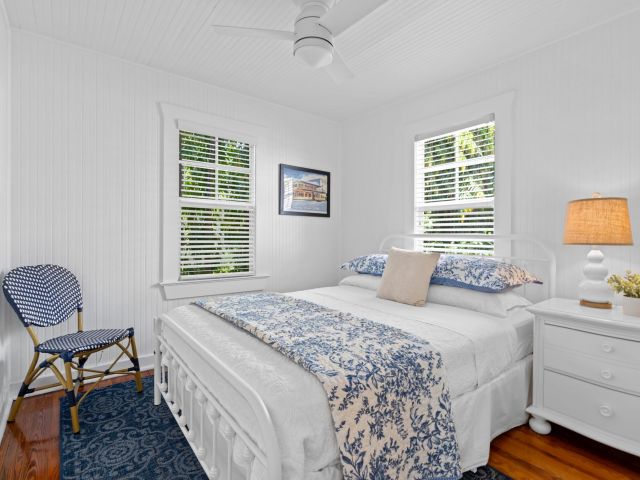 Home for rent at 122 SE 7th Avenue - photo 6430446