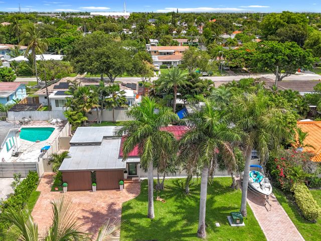 Home for sale at 2601 NE 18th Street - photo 6450778