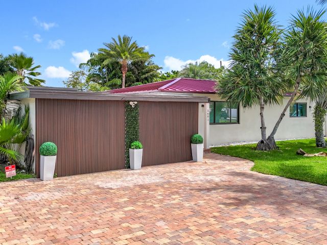 Home for sale at 2601 NE 18th Street - photo 6450780