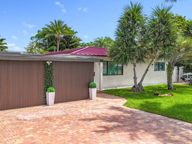 Home for sale at 2601 NE 18th Street - photo 6450781