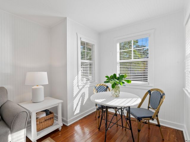 Home for rent at 118 SE 7th Avenue - photo 6431204