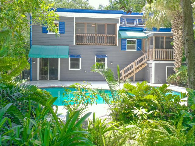 Home for sale at 420 Santa Fe Road - photo 6432243