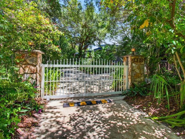 Home for sale at 420 Santa Fe Road - photo 6432256