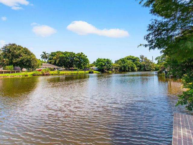 Home for sale at 420 Santa Fe Road - photo 6432258