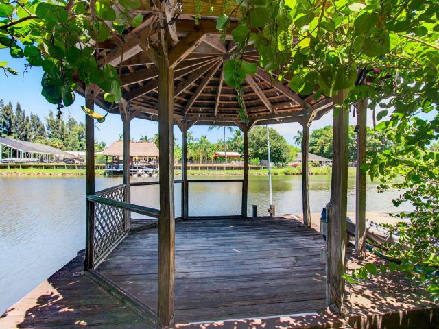 Home for sale at 420 Santa Fe Road - photo 6432262