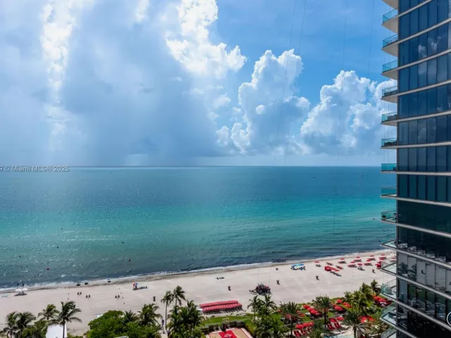 2-bedroom condo for sale in Sunny Isles Beach - 18001 Collins Ave 1214- 1215 - MondialRealty