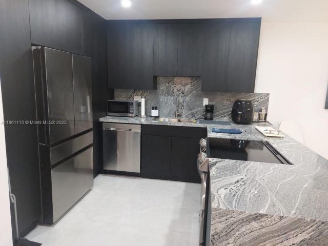 Apartment for sale  Unit #1721 - photo 7443284