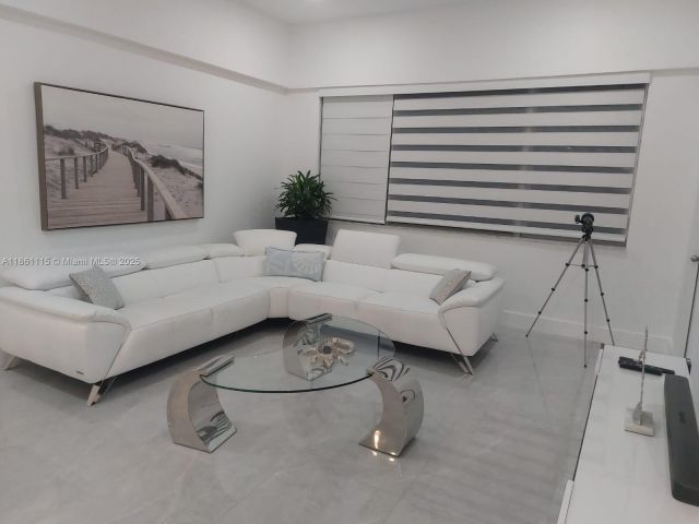 Apartment for sale  Unit #1721 - photo 7443287