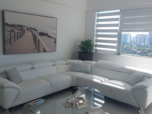 Apartment for sale  Unit #1721 - photo 7443288