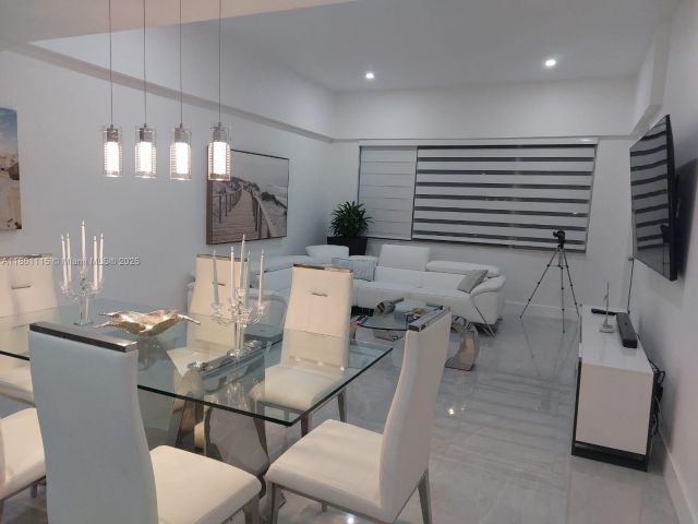 Apartment for sale  Unit #1721 - photo 7443289