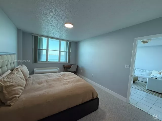 2-bedroom condo for rent in Miami - 800 Claughton Island Dr 703 - MondialRealty