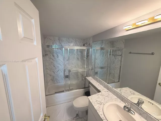 2-bedroom condo for rent in Miami - 800 Claughton Island Dr 703 - MondialRealty