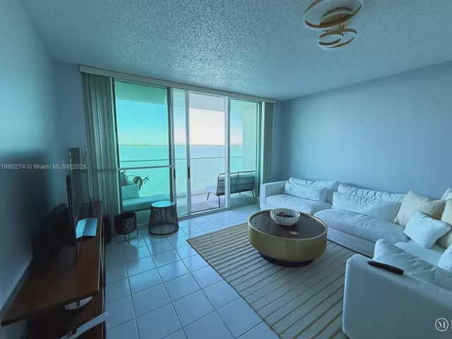 2-bedroom condo for rent in Miami - 800 Claughton Island Dr 703 - MondialRealty