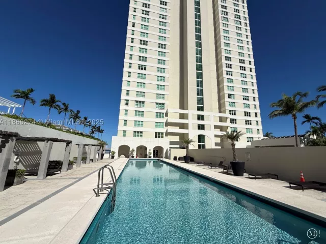 2-bedroom condo for rent in Miami - 800 Claughton Island Dr 703 - MondialRealty