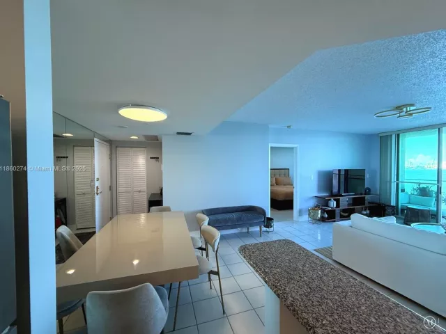 2-bedroom condo for rent in Miami - 800 Claughton Island Dr 703 - MondialRealty