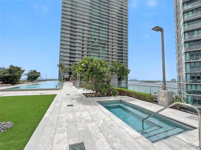 Apartment for sale  Unit #1504 - photo 6435570