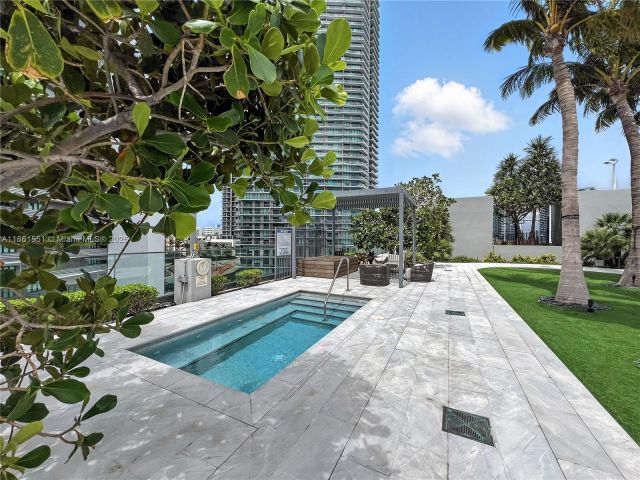 Apartment for sale  Unit #1504 - photo 6435571