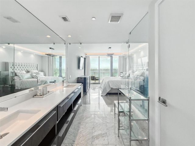 Apartment for sale  Unit #1504 - photo 6435580