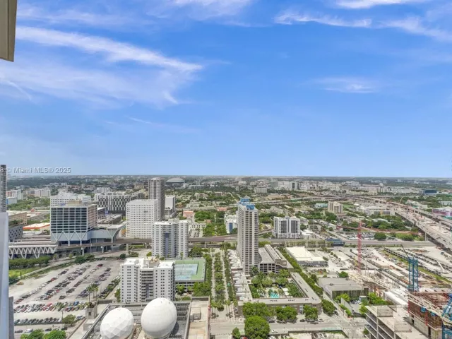 1-bedroom condo for sale in Miami - 851 NE 1st Ave 3800 - MondialRealty