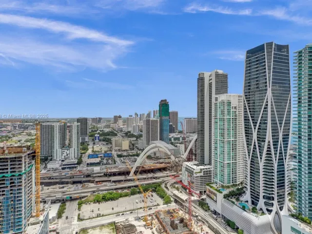 1-bedroom condo for sale in Miami - 851 NE 1st Ave 3800 - MondialRealty
