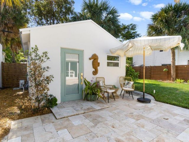 Home for rent at 512 49th Street - photo 6445817