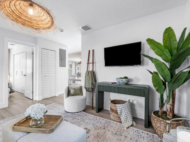 Home for rent at 512 49th Street - photo 6445822