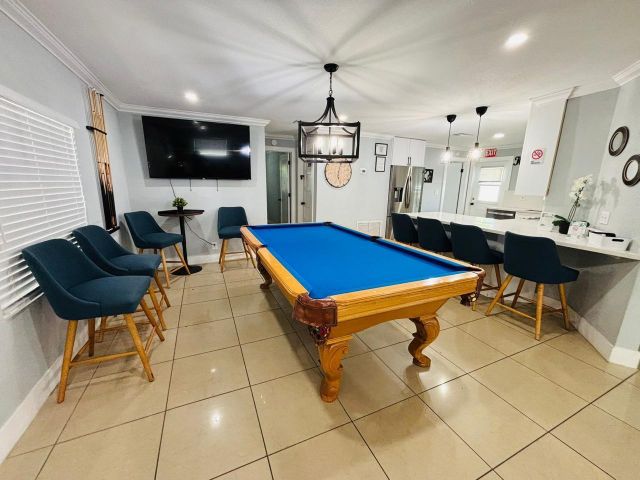 Home for sale at 2010 NE 1st Avenue - photo 6450864