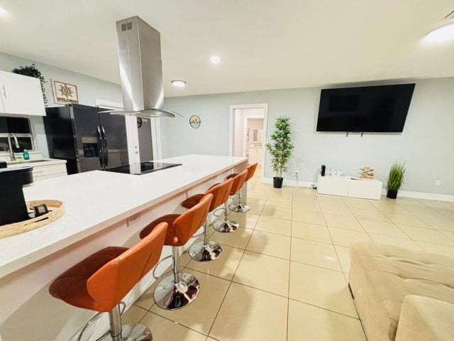 Home for sale at 2010 NE 1st Avenue - photo 6450877