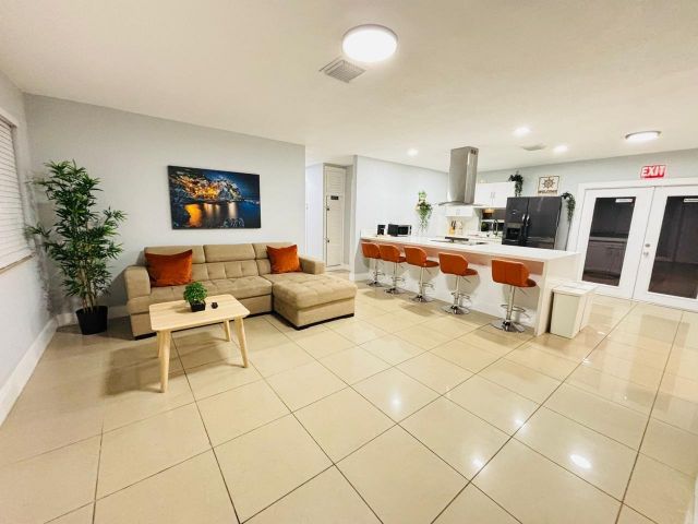 Home for sale at 2010 NE 1st Avenue - photo 6450879