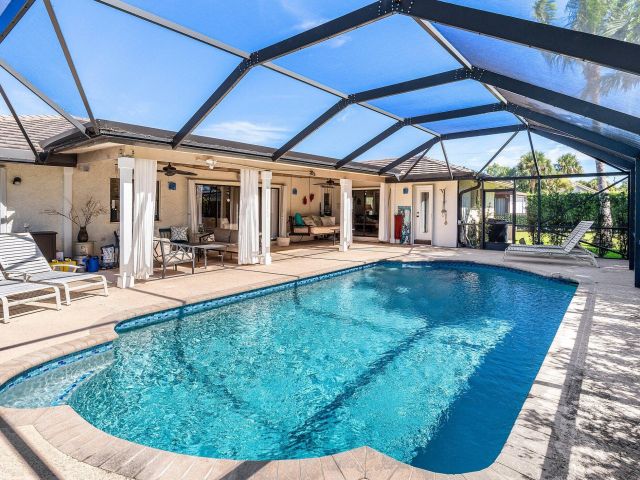 Home for sale at 21911 Satinwood Drive - photo 6809370