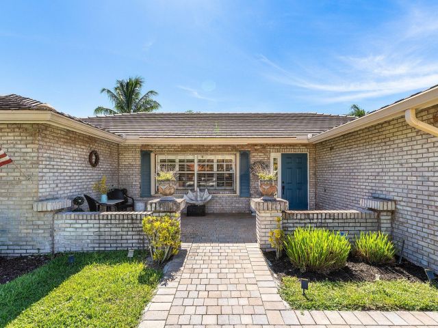 Home for sale at 21911 Satinwood Drive - photo 6809376