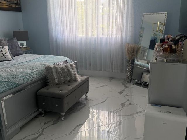 Home for sale at 318 NE 31st Ave - photo 7460259