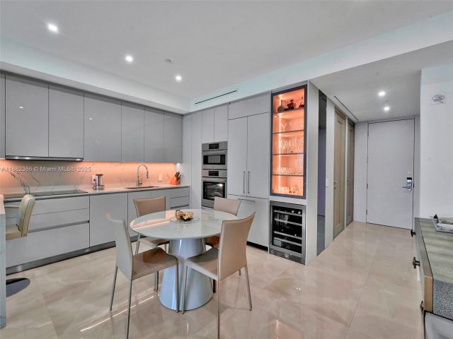 Apartment for sale  Unit # - photo 6439994