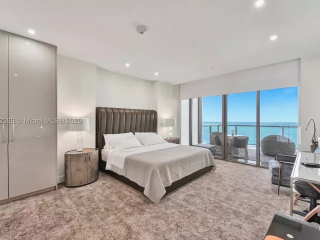2-bedroom condo for sale in Bal Harbour -  - MondialRealty
