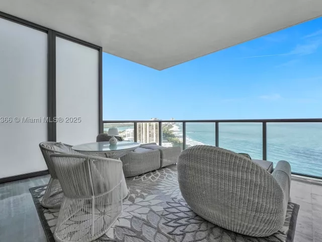 2-bedroom condo for sale in Bal Harbour -  - MondialRealty
