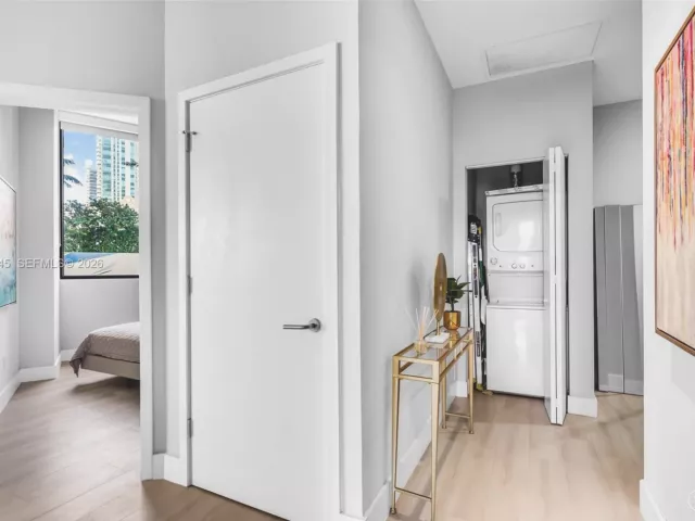 3-bedroom condo for sale in Miami - 501 NE 31st St 306 - MondialRealty