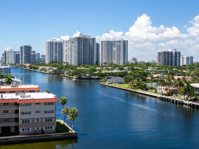 2-bedroom condo for sale in Hallandale Beach - 2017 S Ocean Dr 1008 - MondialRealty