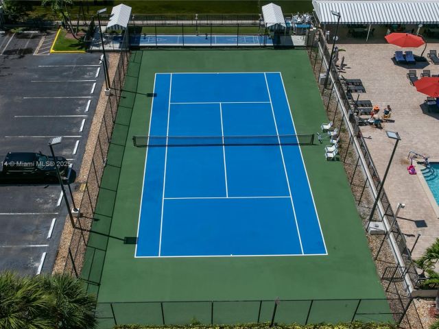 2-bedroom condo for sale in Hallandale Beach - 2017 S Ocean Dr 1008 - MondialRealty