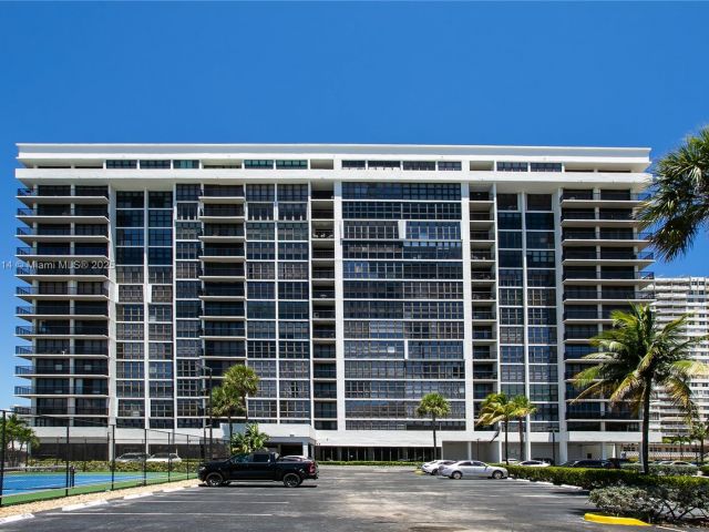 2-bedroom condo for sale in Hallandale Beach - 2017 S Ocean Dr 1008 - MondialRealty