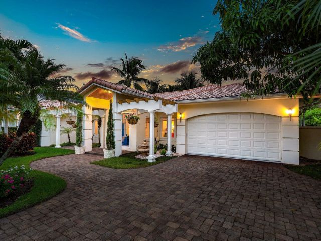 Home for sale at 125 NE 10th Street - photo 6440465